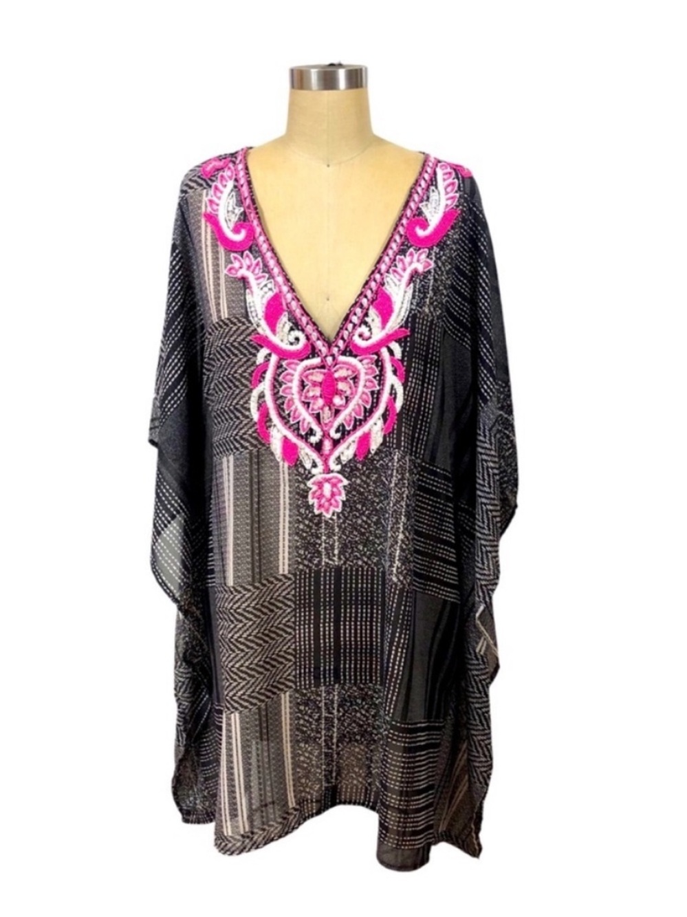 Flint and Moss Beach Black and Pink Sequin Embroidered Kaftan SwimCover Up Large